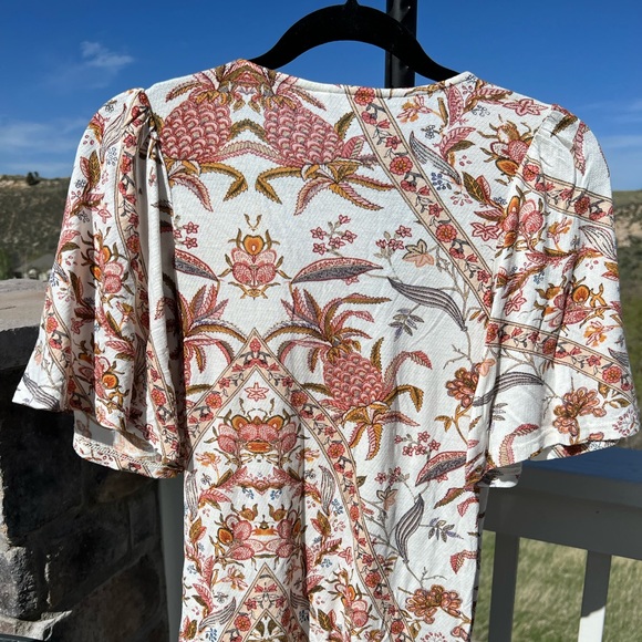 Lucky Brand Women’s Floral Flutter Sleeve Wrap Top Size Small - Picture 2 of 8